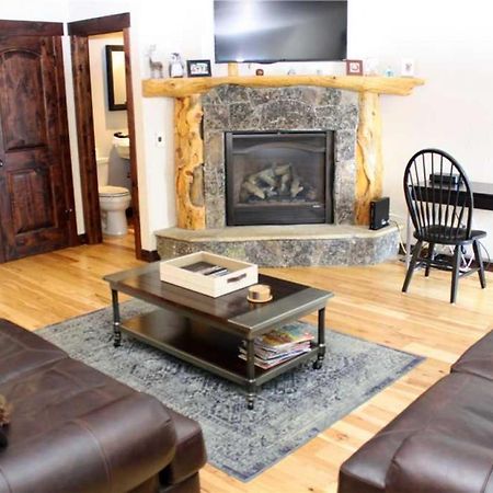 Pinecreek #E - 3 Bedroom - Pool And Hot Tub Access - Close To Town - Shuttle To Slopes Breckenridge Εξωτερικό φωτογραφία
