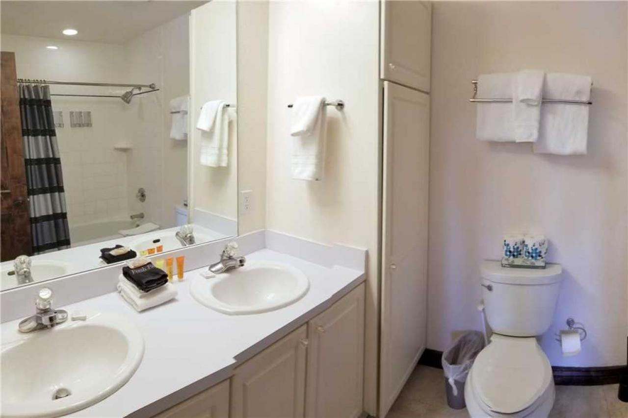 Pinecreek #E - 3 Bedroom - Pool And Hot Tub Access - Close To Town - Shuttle To Slopes Breckenridge Εξωτερικό φωτογραφία
